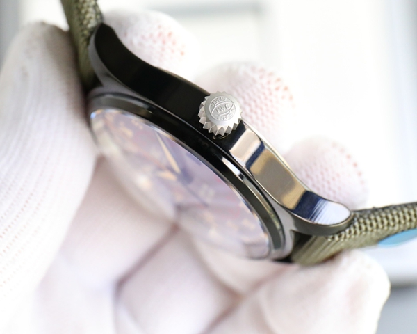 アイ・ダブリュー・シー素材ディテール